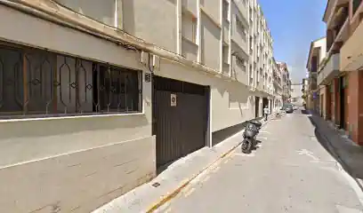 MEU AMIC ( ADIESTRAMIENTO Y EDUCACION CANINA)