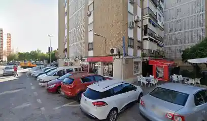 Peluquería Canina Reyes II Avenida Pino Montano 29